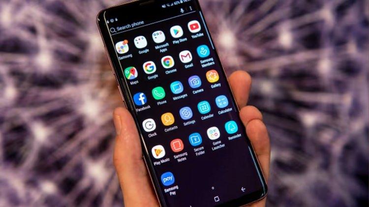 <p>Raporlara göre Türkiye’de de bazı kullanıcılar bu uygulamayı gördüğünü söylüyor.</p>

<p>Galaxy M, F ve A serisi gibi birçok modelde önceden yüklü gelen AppCloud uygulaması, günümüz teknoloji çağında gizlilik endişelerini tetikliyor.</p>
