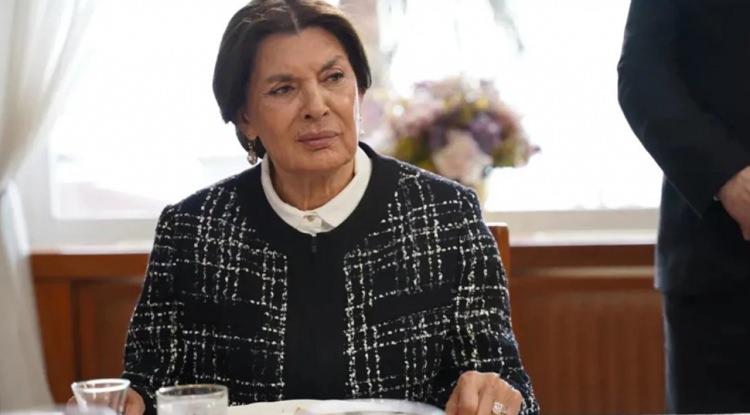 <p>Mayıs ayında geçirdiği trafik kazasında ölümden dönen usta oyuncu yaşadığı büyük tehlikeyi ilk defa anlattı. </p>
