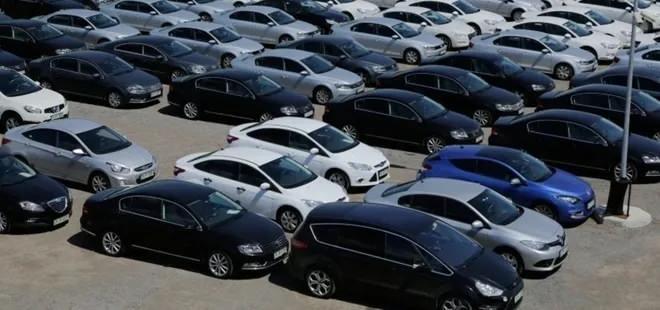 <p>Elektrikli araçlarda 7 bölgede en az 20 yetkili servis bulunması şartı nedeniyle ithalat süreci daha zorlu ilerliyor. Buna karşın benzinli ve dizel araçlar şu anda daha avantajlı konumda bulunuyor.</p>
