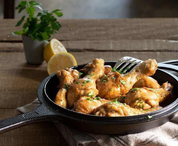 <p><strong>20. POLLO AL AJILLO / İSPANYA</strong></p>
