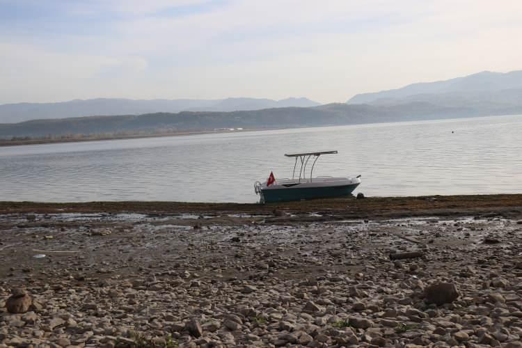 <p><span class="cf0">Yetkililerin bu konuda gerekli incelemeleri yaparak en azından bir a</span><span class="cf1">ç</span><span class="cf0">ıklama yapması lazım. Daha </span><span class="cf1">önce böyle bir olaya rastlamad</span><span class="cf0">ık.</span></p>
