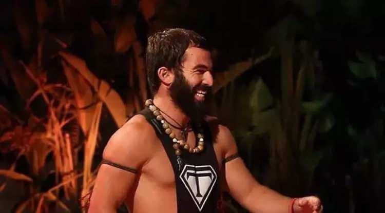 <p>Yarışmaya yeniden katılması halinde <strong>şampiyonluğu hedeflediğini</strong> belirten Turabi, iddialı bir çıkış yaparak <strong>Acun Ilıcalı'ya seslendi</strong>.</p>
