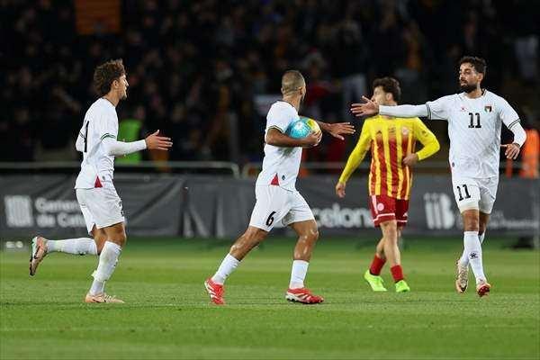 <p>Barselona'daki Olimpiyat Stadı'nda oynanan karşılaşmayı Katalonya bölgesel takımı, 2-1 kazandı.</p>
