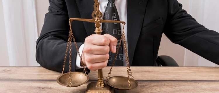 <p><span style="color:#800080"><strong>İSTİNAF: "BAŞKA KADINLARI BEĞENMEK GÜVEN SARSICI"</strong></span></p>
