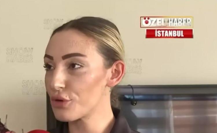 <p><span style="color:#B22222"><strong>"SESLER KAYITLARI AYLAR ÖNCESİNE AİT"</strong></span></p>

<p>Ortaya çıkan ses kayıtları ve mesajlaşmalarının da geçmişe ait olduğunu söyleyen Ülkem şöyle konuştu:</p>

<p>"<strong>Bir mesajımı, ses kaydımı ya da bir videoyu kendi güçleriyle ellerine geçirip bunu dün yaşanmış gibi gösterip oradan vurmaya çalışıyorlar. Ertesi gün annemle barışıp barışmadığımı kim bilebilir?</strong></p>
