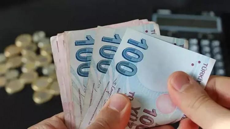 <p><strong>YURT DIŞI ÇIKIŞ HARCI ARTACAK</strong></p>

<p> </p>

<p> </p>

<p>Yurt dışı çıkış harcı 1000 lira olarak uygulanıyor. Yüzde 23 artması halinde 1255 liraya çıkması bekleniyor.</p>
