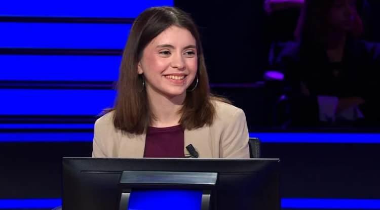 <p><strong>Genç yarışmacı, 100 bin TL ile yarışmaya veda etti.</strong></p>
