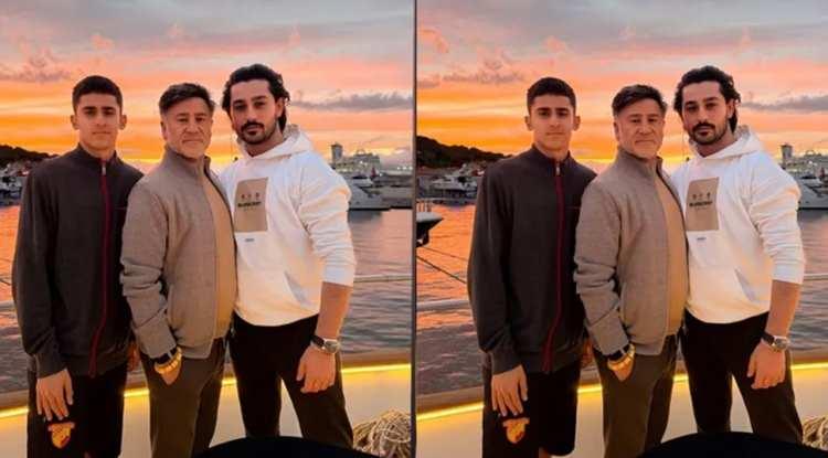 <p><strong>İki oğlunu da yanına alarak denize karşı pozlar veren Yıldızhan'ın paylaşımı kısa sürede binlerce beğeni ve yorum aldı. Ünlü türkücünün boyunu geçen oğullarını görenler "Maşallah, resmen babalarının kopyası!", "Kocaman genç delikanlı olmuşlar" gibi yorumlarda bulundu.</strong></p>
