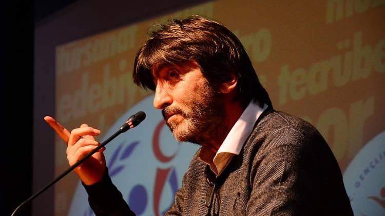 <p>"Okan Buruk'un korktuğu başına geldi. İlk 4 haftayı 9 puanla geçtik diyordu. Okan Buruk ikinci 4 maça bakarken son sakatlıklardan sonra hesaplar değişti."</p>
