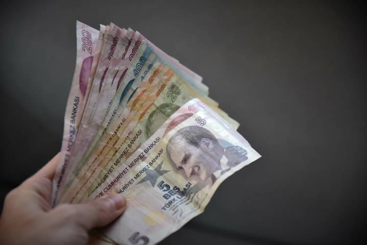 <p>Sosyal Ödemeler: İşsizlik maaşı, stajyer ücretleri, doğum yapan annelerin iş göremezlik ödeneği ve yarı zamanlı çalışma ödenekleri artacak.</p>

<p>​</p>
