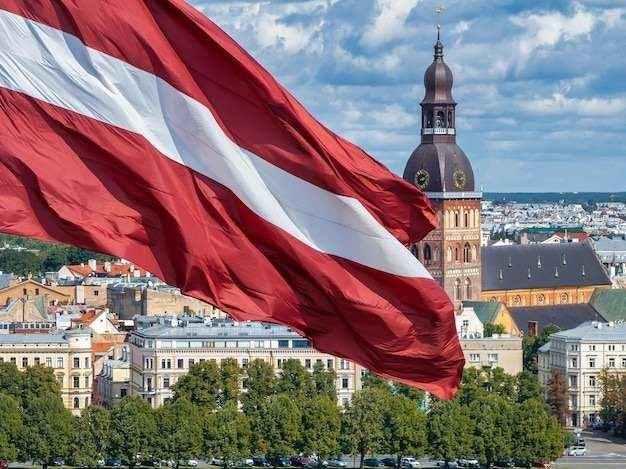 <p><strong><span style="color:#B22222">24)  LETONYA </span> |  46 MİYAR DOLAR</strong></p>
