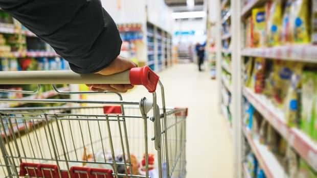 <p>Akıllı telefon, Halı yıkama makinesi, 4K TV gibi farklı kategorilerde ürünler vatandaşa sunulacak. İşte BİM 25 - 28 Kasım aktüel ürünler kataloğu...</p>

<p> </p>
