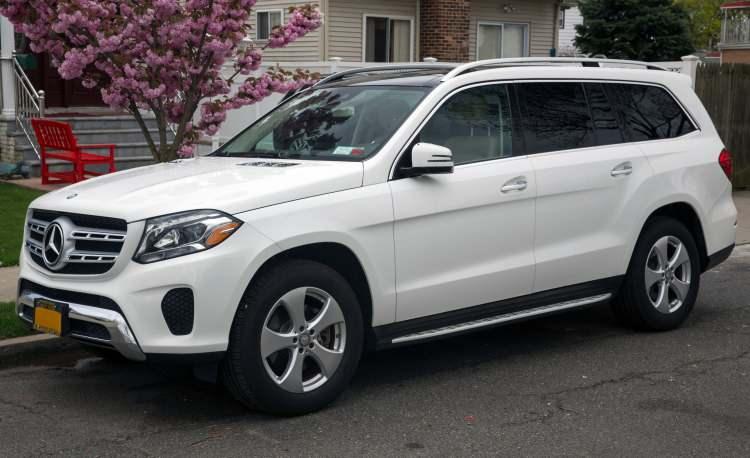 <p><span style="color:#B22222"><strong>3. Mercedes-Benz GLB (%21,2 Erken Satış Oranı)</strong></span></p>
