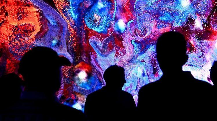 <p><span style="color:#B22222"><strong>"Sanat, eğlence, spor ve medya:</strong></span></p>

<p> </p>

<p><strong>Yüzde 18,6</strong></p>

<p> </p>
