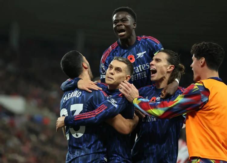 <p>10- Arsenal</p>

<p> </p>
