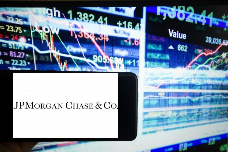 <p><span style="color:rgb(44, 80, 95)">-JPMorgan Chase &ndash; 560 milyar&nbsp;</span><span style="color:rgb(44, 80, 95)">dolar</span></p>
