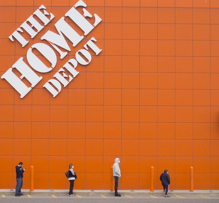 <p><span style="color:rgb(44, 80, 95)">-Home Depot &ndash; 485 milyar&nbsp;</span><span style="color:rgb(44, 80, 95)">dolar</span></p>
