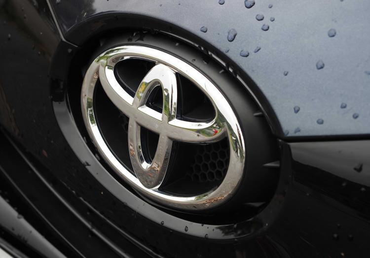 <p><span style="color:rgb(44, 80, 95)">-Toyota &ndash; 360 milyar&nbsp;</span><span style="color:rgb(44, 80, 95)">dolar</span></p>
