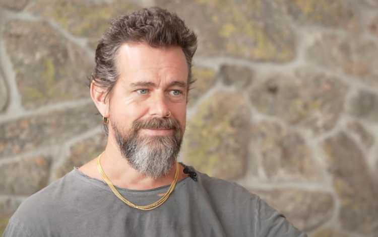 <p><span style="color:#800080"><strong>Jack Dorsey</strong></span></p>
