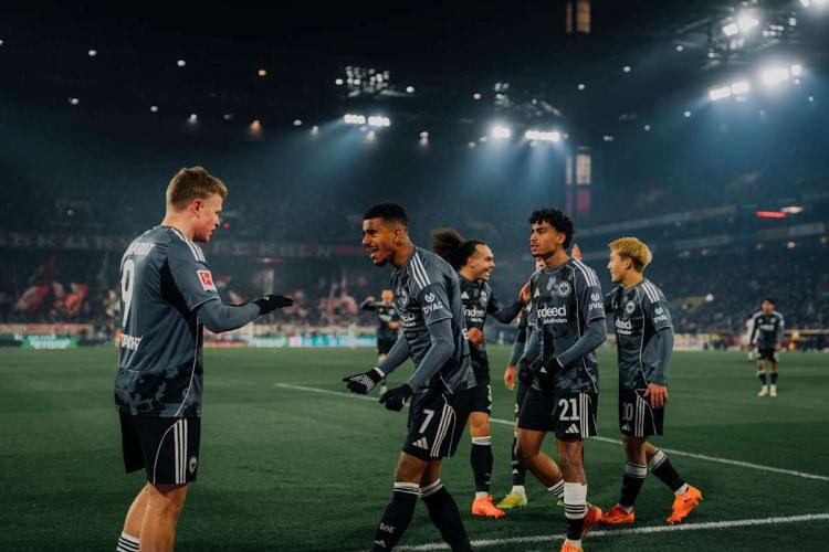 <p>15- Eintracht Frankfurt</p>

<p> </p>
