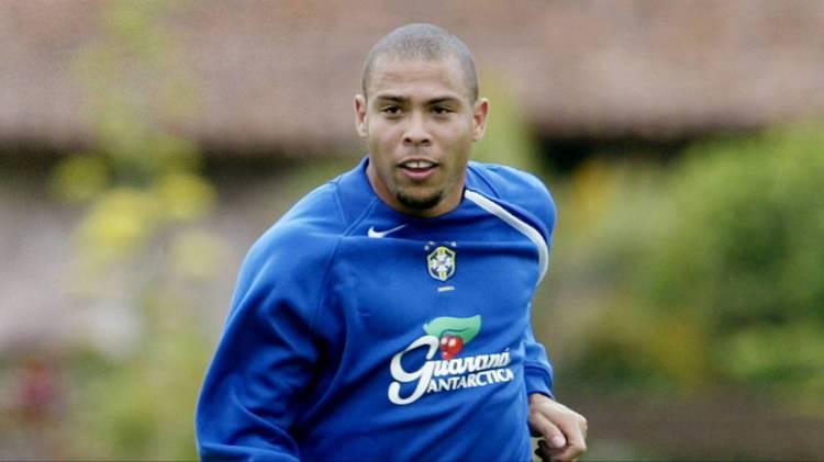 <p>Ronaldo Nazario - 200 milyon Euro</p>
