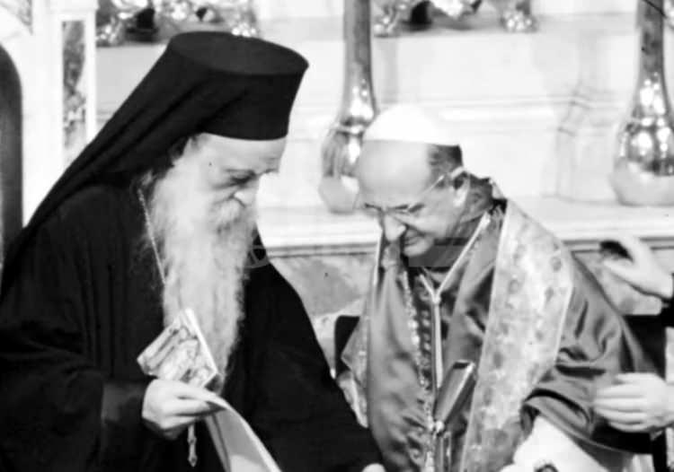 <p> Bu ziyaret, Türkiye-Vatikan ilişkileri açısından kritik bir dönüm noktası oldu. Papa 6'ncı Paulus'un özellikle Ayasofya'da gerçekleştirdiği ziyaret, dünya çapında yankı uyandırdı.</p>
