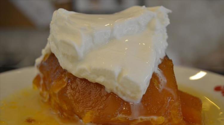 <p><span style="color:#B22222"><strong>Afyonkarahisar</strong> </span>– Kaymak & Sucuk</p>

<p> </p>
