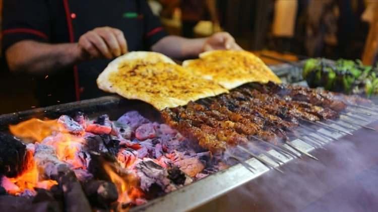 <p><span style="color:#B22222"><strong>Diyarbakır</strong></span> – Kara Sur & Ciğer</p>

<p> </p>
