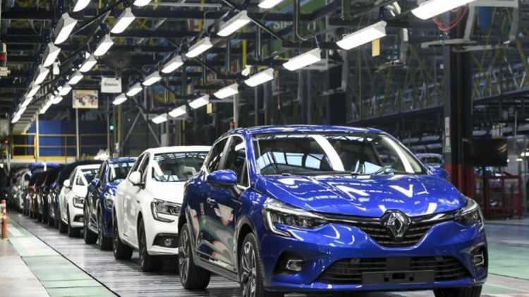 <p><strong>0-1300 cc aralığı 1-3 yaş araçlarda;</strong> matrahı 259 bin 900’ü aşmayanlar 6 bin 66,19 TL, matrahı 259 bin 900 - 455 bin 300 TL arasında olanlar 6 bin 667,28 TL, matrahı 455 bin 300’ü aşanlar da 7 bin 282,18 TL MTV ödeyecek.</p>

<p> </p>
