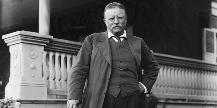 <p>Teddy Roosevelt, bir günde en fazla el sıkışma rekorunu kırdı: Beyaz Saray'da 8.510 kişiyle el sıkıştı.</p>
