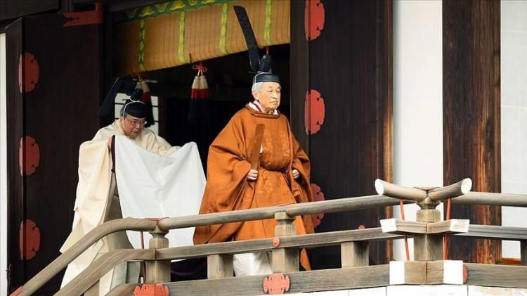 <p>Japonya İmparatoru Akihito, hâlâ "İmparator" unvanını kullanan tek hükümdardır.</p>

<p> </p>
