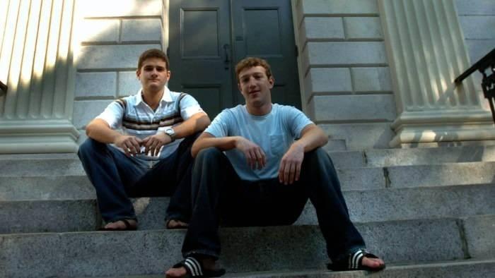 <p>Mark Zuckerberg, dünyanın en genç milyarderi değildir. Facebook'taki eski oda arkadaşı Dustin Moskovitz, ondan 8 gün daha gençtir.</p>
