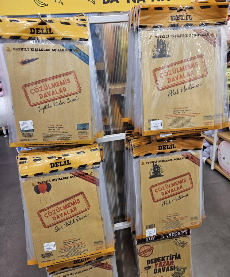 <p><strong><span style="color:#B22222">'ÇOK YANLIŞ, KABUL EDİLEMEZ'</span></strong></p>

<p> </p>

<p>Kurgusal zihinle, gerçek zihin arasında çok ciddi farklılık olduğunu, 12 yaş altı çocukların bunun bir kurgu olduğunu anlayamayacağını belirten Doç. Dr. Mutluer, "Bu çoğu zaman ergenliğin son zamanlarında gelişiyor. Daha geç ergenlikte bile baktığımız zaman özenme, oradaki kurgunun içine girme, bununla ilgili bir fantezi dünyası ve fantezi düşüncesi geliştirme, bunun tam tersi bazen de buna karşı bir anksiyete ve yoğun kaygı yaşama, yoğun takıntılar. 'Böyle bir durum ya benim de başıma gelirse, ya benim annemi de çöpe atarlarsa' gibi. Kadın cinayetleri zaten ülkemizde oldukça fazla ve kanayan bir yara. Bunun bu şekilde oyunlaştırılarak, hele de böyle bir materyal olarak çocuklara ve ergenlere sunulması çok yanlış, kabul edilemez. Çocuk ve ergenlerin duygusal ve bilişsel her türlü gelişimi açısından sakıncalı" diye konuştu.</p>
