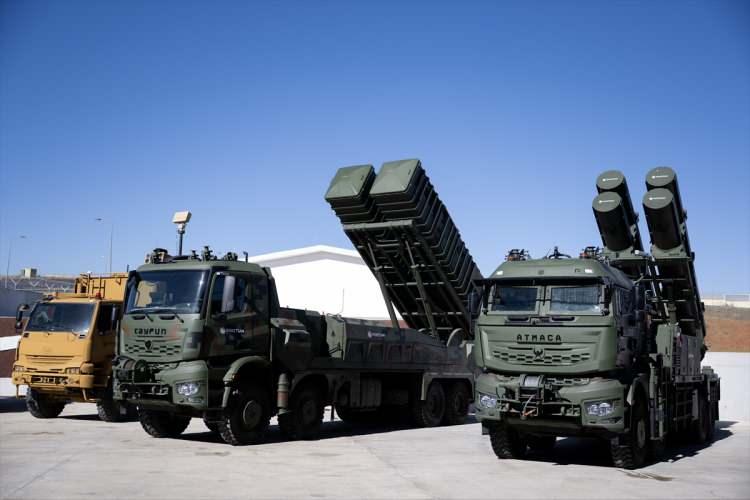 <p><strong>Biz gücünü Türk milletinden alan bir şirketiz. Ülkemizin güvenliği için çalışırken sadece bugünün değil, geleceğimizin de güvenliğini teminat altına alıyoruz. Dünyanın en büyük 100 savunma sanayi şirketinden biri olarak ülkemizin savunmasına, teknolojisine ve hikayesine güç katmaya, dünyanın her noktasında ay yıldızlı mühendisliğimizin gururla dalgalanması için durmaksızın çalışmaya devam edeceğiz."</strong></p>

<p> </p>
