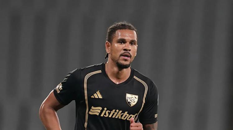 <p>9- German Onugkha | 9 ma&ccedil; - 5 gol<br />
<br />
* Kayserispor</p>
