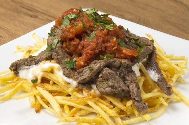 <p><span style="color:#B22222"><strong>7- Çökertme kebabı (Türkiye)</strong></span></p>

<p> </p>

<p><span style="color:#B22222"><strong>(Ege bölgesinde meşhur olmuş bir kebap çeşididir. </strong></span> <span style="color:#B22222"><strong>"Bodrum Kebabı" olarak da bilinir.</strong></span><span style="color:#B22222"><strong>)</strong></span></p>
