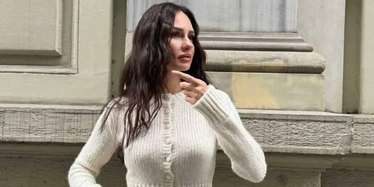 <p><strong>Ünlü oyuncuya şimdilerde birçok proje ve diziden tekliflerin peş peşe geldiği öğrenildi.</strong></p>
