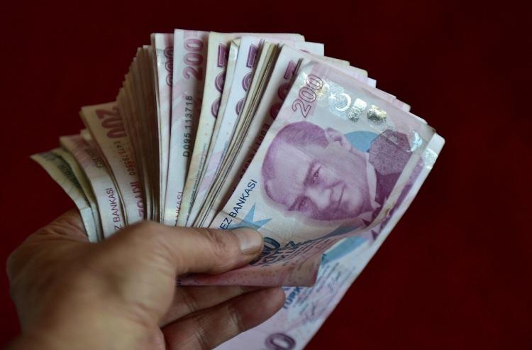 <p>16.811 TL, 17.000 TL, 18.000 TL ve 19.000 TL maaş alan emekliler yeni yılda kaç TL zam alacak? </p>
