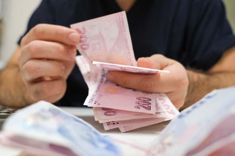 <p>Mevcut Maaş: <strong>16.881 TL</strong> → Zamlı Maaş: <strong>18.953,99 TL</strong></p>

<p><br />
Mevcut Maaş: <strong>17.000 TL</strong> → Zamlı Maaş: <strong>19.087,60 TL</strong></p>

<p><br />
Mevcut Maaş: <strong>17.500 TL</strong> → Zamlı Maaş: <strong>19.649,00 TL</strong></p>

<p><br />
Mevcut Maaş: <strong>18.000 TL</strong> → Zamlı Maaş: <strong>20.210,40 TL</strong></p>
