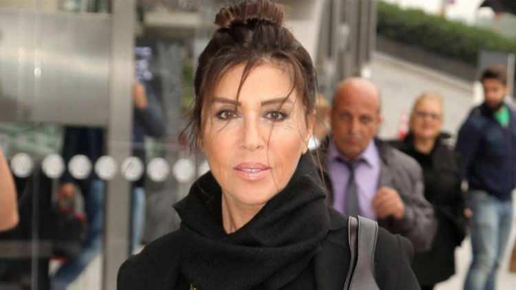 <p><strong><span style="color:#FF0000">"BENİ AŞAĞI ÇEKECEK HİÇBİR İŞİ YAPMAK İSTEMİYORUM"</span></strong></p>

<p><strong>Uzun süredir yeni bir projede yer almayan ve ekranlardan uzak kalan Çehre, "Sizi ne zaman ekranda göreceğiz?" sorusuna ise şöyle yanıt verdi:</strong></p>

<p><strong>"Bugüne kadar hep güzel işler yaptım. Beni aşağı çekecek hiçbir işi yapmak istemiyorum. Hiç olmazsa iyi bir mesajı olan bir iş olsun istiyorum. Yoksa yapmayacağım. </strong></p>
