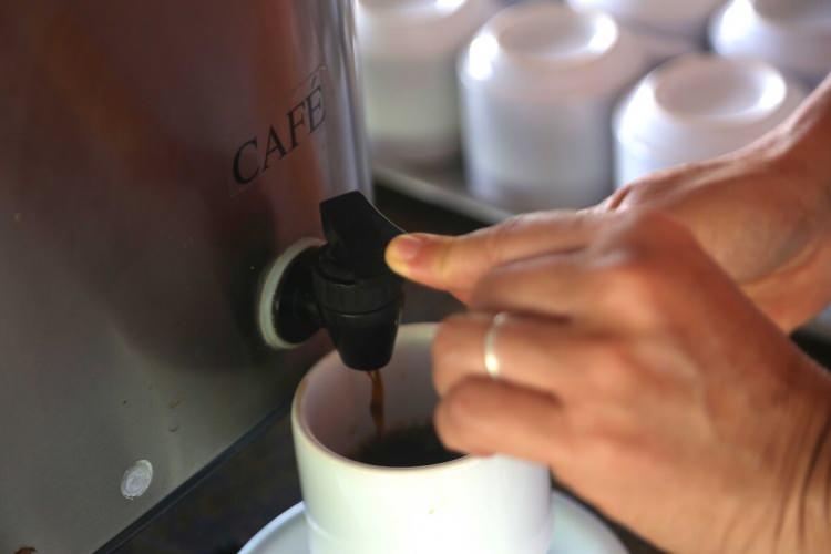 <p>Kişi başı kahve tüketiminde özellikle Avrupa ülkeleri liderliği korurken, kahve sektörü küresel ölçekte büyümeye devam ediyor.</p>
