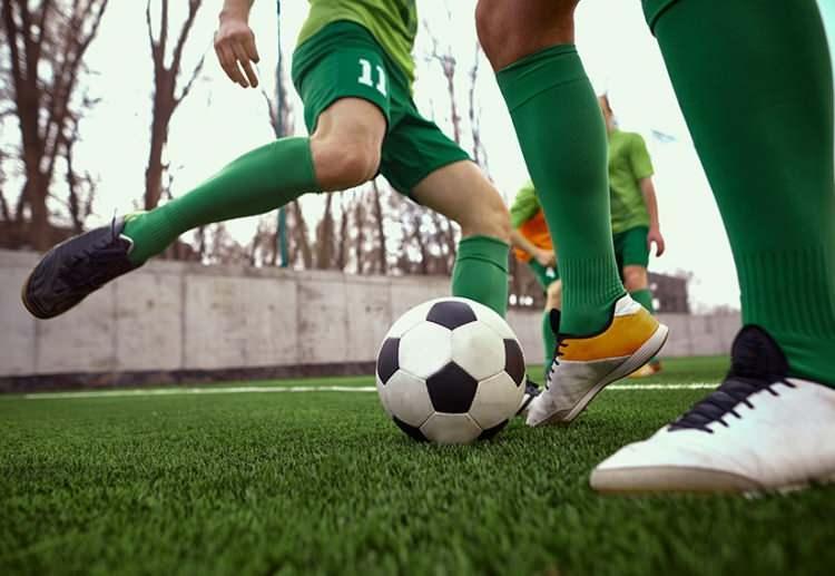 <p>Kicker: Çok sayıda oyuncu tutuklandı: Türkiye'deki bahis skandalı büyüyor.</p>
