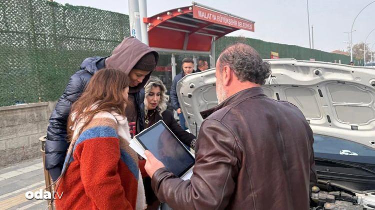 <p><strong>A Milli Kadın Voleybol Takımı</strong>'nın yıldızı <strong>Melissa Vargas</strong>, ehliyet sınavına girmek için memleketi <strong>Malatya</strong>'ya geldi.</p>
