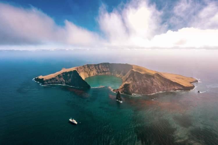 <p><strong><span style="color:#B22222">14)  FRANSIZ GÜNEY TOPRAKLARI</span></strong></p>
