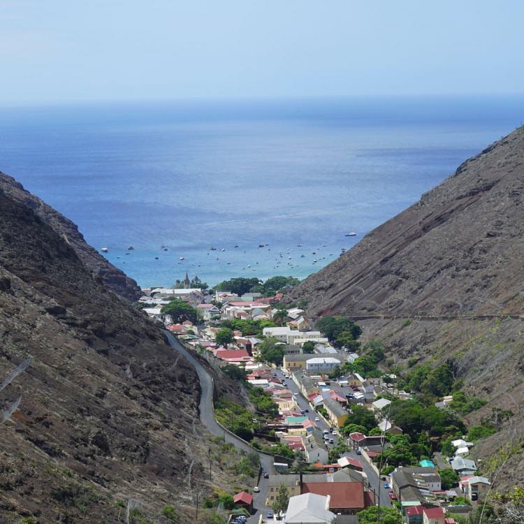 <p><span style="color:#B22222"><strong>7)  SAINT HELENA </strong></span><strong> |  Birleşik Krallık</strong></p>
