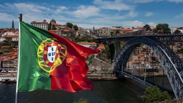 <p><strong><span style="color:#B22222">17)  PORTEKİZ </span> |  250</strong></p>
