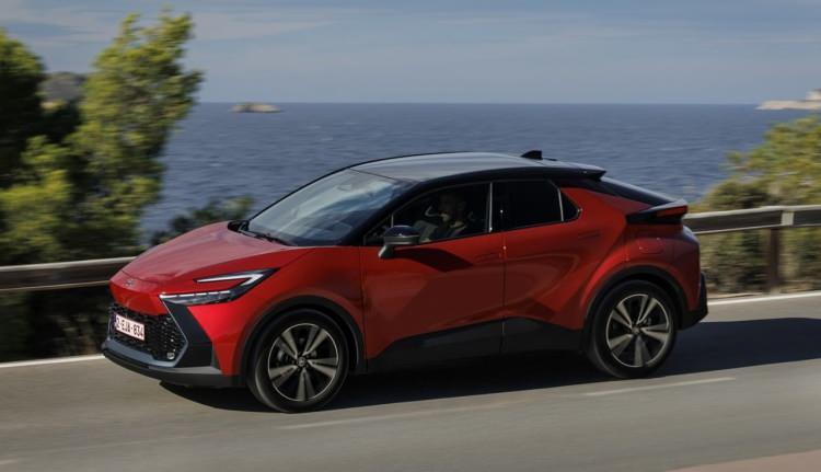<p>9) Toyota C-HR</p>

