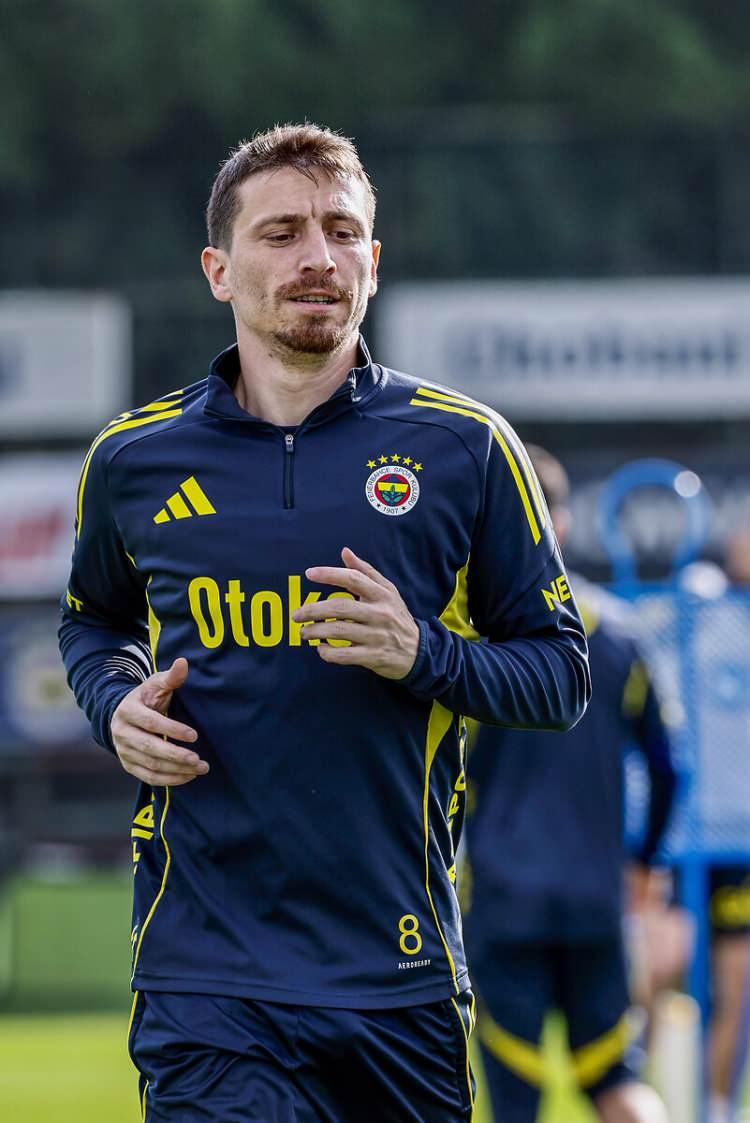 <p>Mert Hakan Yandaş: Başkası üzerinden yasal bahis oynamak.</p>
