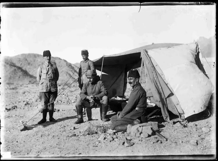 <p>Fahreddin Paşa Medine`de Yenbul-Nahl harekatında</p>

<p>&nbsp;</p>
