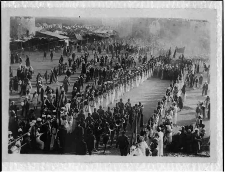 <p>Son Surre-i H&uuml;mayun Alayı 28 Eyl&uuml;l 1917&rsquo;de Medine&rsquo;de</p>

<p>&nbsp;</p>
